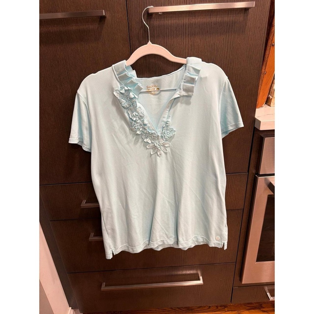 Lilly Pulitzer Pale Aqua Ruffle V-Neck Tee with Floral Appliqué women's XL